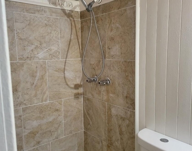 30 Dumond Place - Photo Thumbnail 16