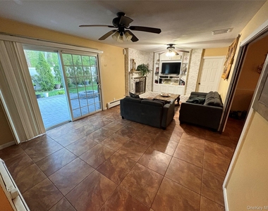 30 Dumond Place - Photo Thumbnail 1