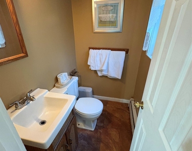 30 Dumond Place - Photo Thumbnail 7