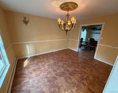 30 Dumond Place - Photo Thumbnail 12