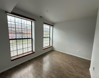 44 Johnes Street - Photo Thumbnail 10