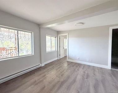 24 Grant Street - Photo Thumbnail 2