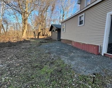 13 Tyrone Thomas Lane - Photo Thumbnail 11