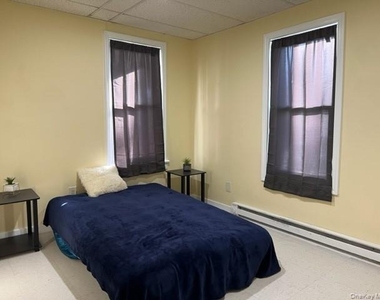 13 Tyrone Thomas Lane - Photo Thumbnail 2