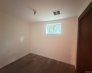 157 White Bridge Road - Photo Thumbnail 8