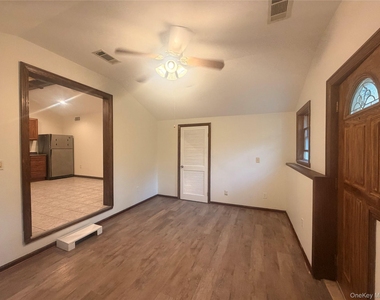 157 White Bridge Road - Photo Thumbnail 5