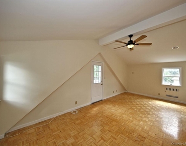 56 S Lawn Avenue - Photo Thumbnail 2