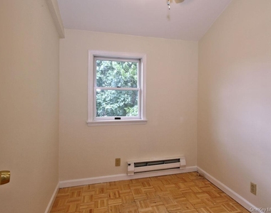 56 S Lawn Avenue - Photo Thumbnail 4