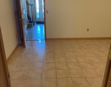 1055 Bruynswick Road - Photo Thumbnail 7