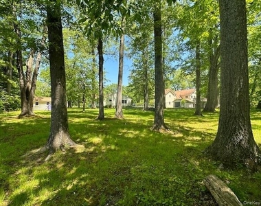 1055 Bruynswick Road - Photo Thumbnail 4