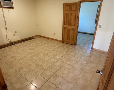 1055 Bruynswick Road - Photo Thumbnail 30