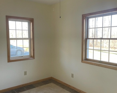 1055 Bruynswick Road - Photo Thumbnail 8