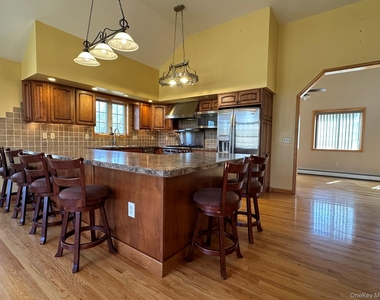 1055 Bruynswick Road - Photo Thumbnail 34
