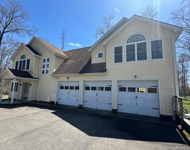 1055 Bruynswick Road - Photo Thumbnail 1