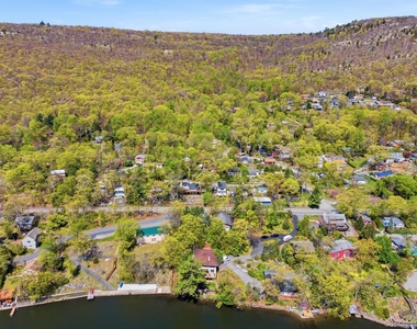 194 Jersey Avenue - Photo Thumbnail 11