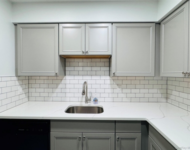 1 Ruth Court - Photo Thumbnail 5