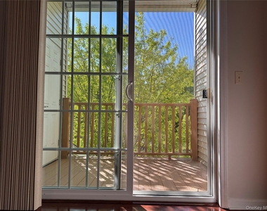 935 Tower Ridge Circle - Photo Thumbnail 19