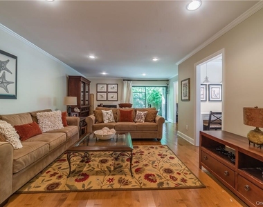 170 Birchwood Close - Photo Thumbnail 9