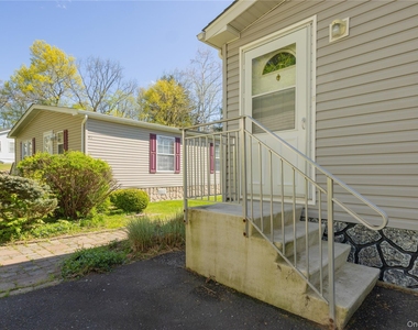 39 Cedar Flats Road - Photo Thumbnail 9