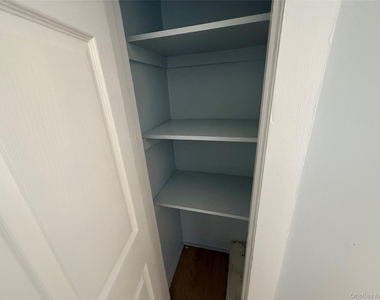 60 Carroll Street - Photo Thumbnail 6