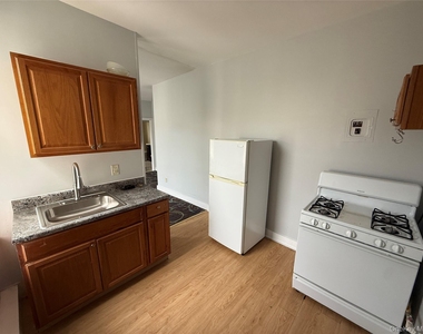 60 Carroll Street - Photo Thumbnail 2