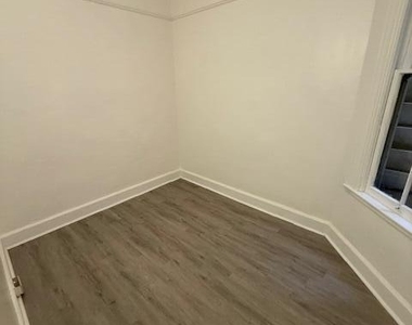 517 Hamilton Street - Photo Thumbnail 2
