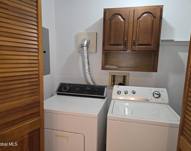 222 S Ten Broeck Street - Photo Thumbnail 5