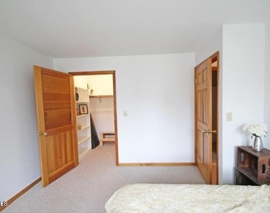 222 S Ten Broeck Street - Photo Thumbnail 9