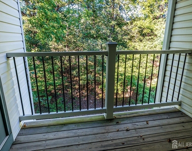 936 Waterford Drive - Photo Thumbnail 7