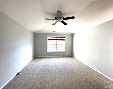 434 Waterford Drive - Photo Thumbnail 2