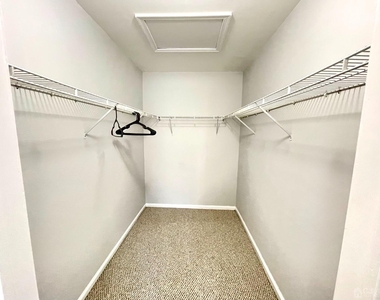 434 Waterford Drive - Photo Thumbnail 17