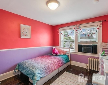 110 Parker Street - Photo Thumbnail 18
