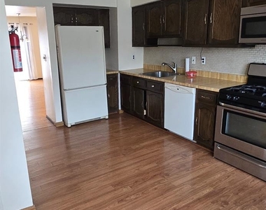 78 Highview Drive - Photo Thumbnail 4