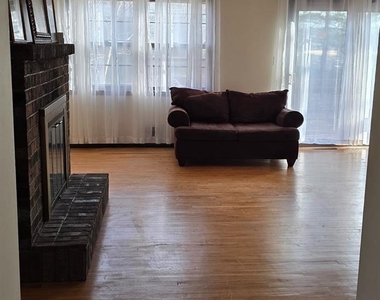78 Highview Drive - Photo Thumbnail 2