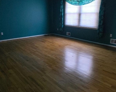 78 Highview Drive - Photo Thumbnail 12