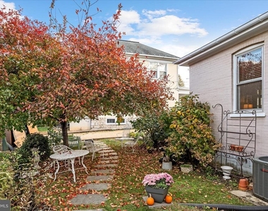 6 E Cecil St - Photo Thumbnail 30
