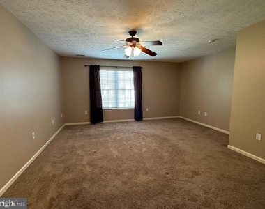 2066 Honeysuckle Lane - Photo Thumbnail 10