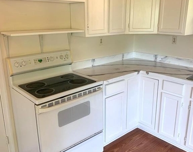 37 Bayou Drive - Photo Thumbnail 1