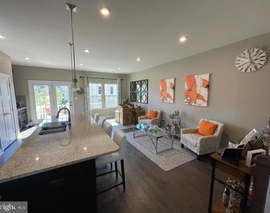 18157 Red Mulberry Road - Photo Thumbnail 8