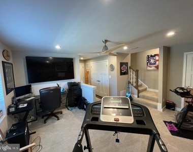 18157 Red Mulberry Road - Photo Thumbnail 13