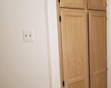 1504 Lincoln Way - Photo Thumbnail 16