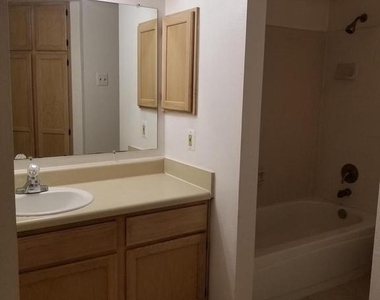 1504 Lincoln Way - Photo Thumbnail 15