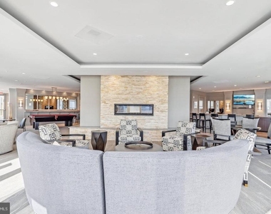 8220 Crestwood Heights Drive - Photo Thumbnail 15