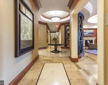 8220 Crestwood Heights Drive - Photo Thumbnail 20
