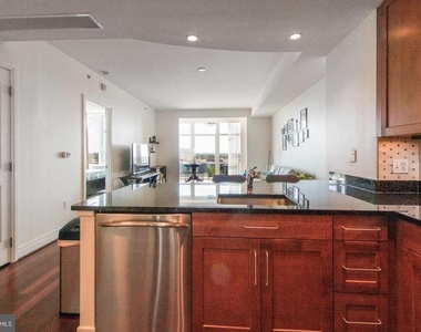 8220 Crestwood Heights Drive - Photo Thumbnail 30