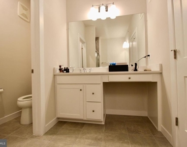 4619 Olivine Drive - Photo Thumbnail 14