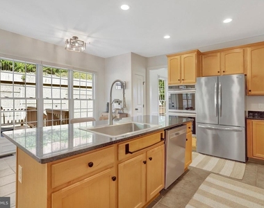 5231 Winter View Drive - Photo Thumbnail 19