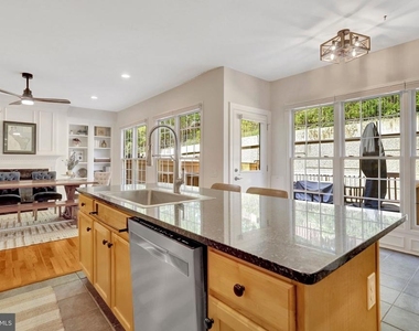 5231 Winter View Drive - Photo Thumbnail 21