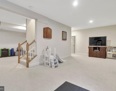 5231 Winter View Drive - Photo Thumbnail 65