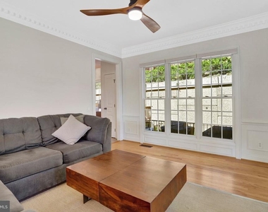 5231 Winter View Drive - Photo Thumbnail 11